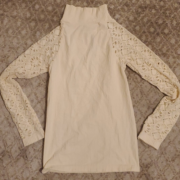 Intimately free people high neck netted sleeve - Picture 3 of 5